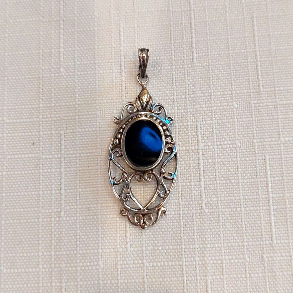 Vintage Sterling Silver with Onyx Pendant - Picture 1 of 3